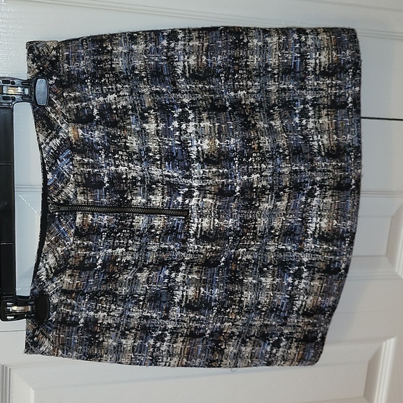 J Crew mini metallic tweed skirt - Picture 2 of 5